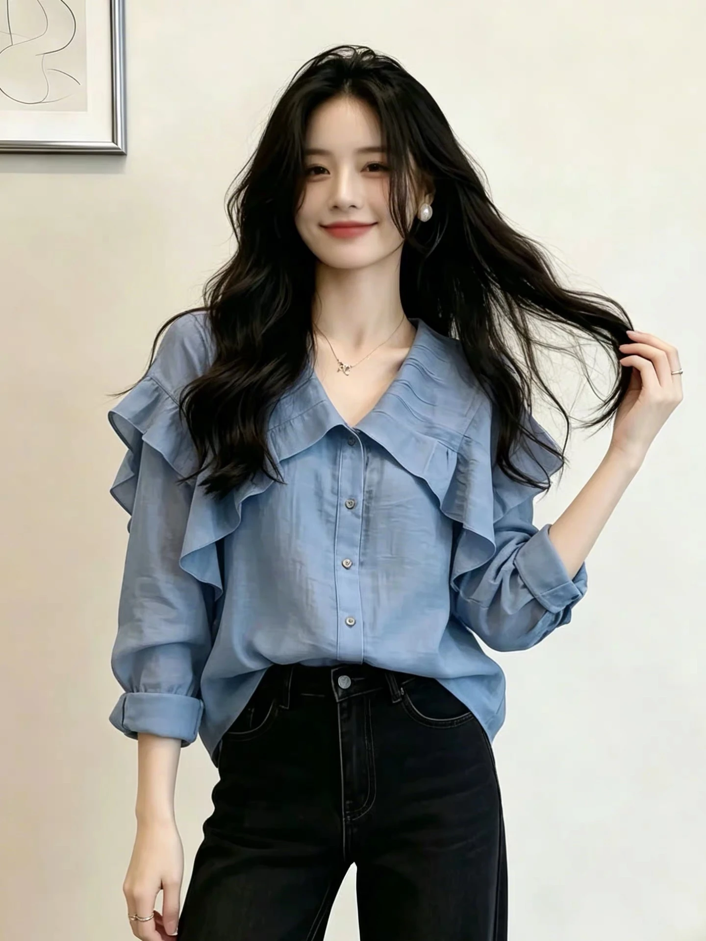 Blue Slimming V-Neck Long Sleeve Sun Protection Shirt Women's Thin Summer 2026 Large Size Flared Collar Commute Style Top
Blue Slimming V-Neck Long Sleeve Sun Protection Shirt Women's Thin Summer 2026 Large Size Flared Collar Commute Style Top