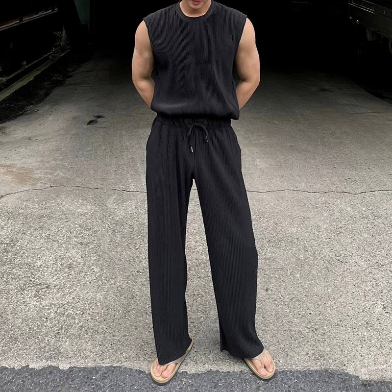 Vintage Solid Color Mens Two Piece Sets Casual Slim Sleeveless O Neck Tank Tops And Pants Men Outfits Summer Fashion Male Suits
Vintage Solid Color Mens Two Piece Sets Casual Slim Sleeveless O Neck Tank Tops And Pants Men Outfits Summer Fashion Male Suits