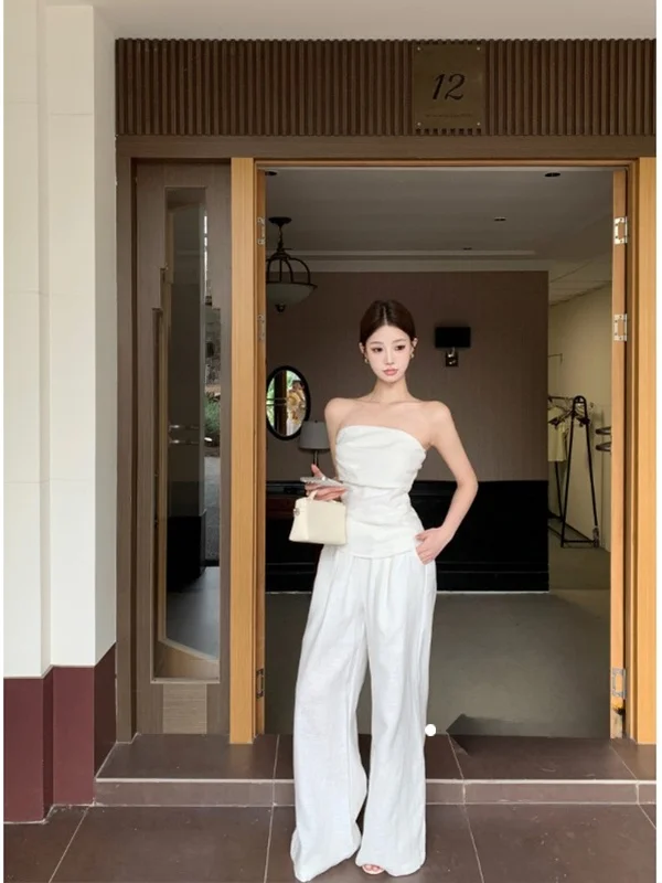 Elegant Cotton Linen Set Women Summer New Folded Strapless Top Wide Leg Pants Two Piece Set Commute Style Chinese Production
Elegant Cotton Linen Set Women Summer New Folded Strapless Top Wide Leg Pants Two Piece Set Commute Style Chinese Production