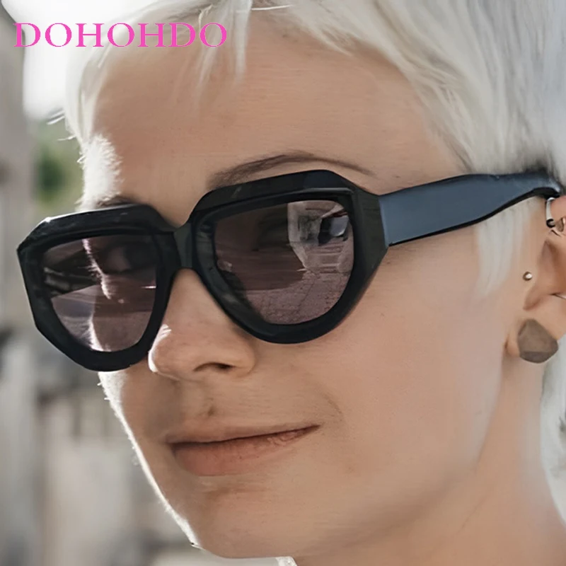 Fashion Trendy Punk Hip-hop Irregular Women Sunglasses Retro Luxury Sunglass Men Outdoor Driving Travel Eyewear Ladies UV400
Fashion Trendy Punk Hip-hop Irregular Women Sunglasses Retro Luxury Sunglass Men Outdoor Driving Travel Eyewear Ladies UV400