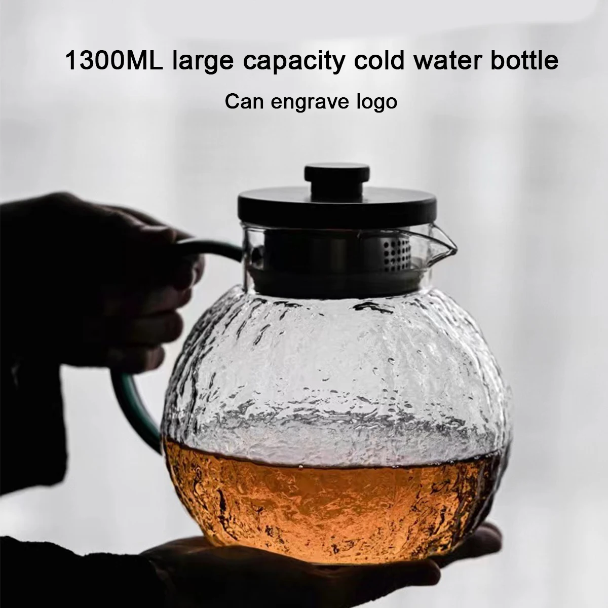 (Can Engrave Logo) 1300/1500ML Hammered Glass Thickened Heat-resistant Water Bottle, Large-capacity Teapot for Home Use
(Can Engrave Logo) 1300/1500ML Hammered Glass Thickened Heat-resistant Water Bottle, Large-capacity Teapot for Home Use