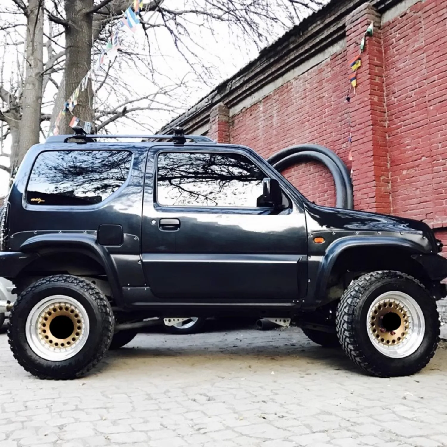 Защитная Наклейка на автомобильное колесо для защиты от царапин для Suzuki Jimny
Защитная Наклейка на автомобильное колесо для защиты от царапин для Suzuki Jimny