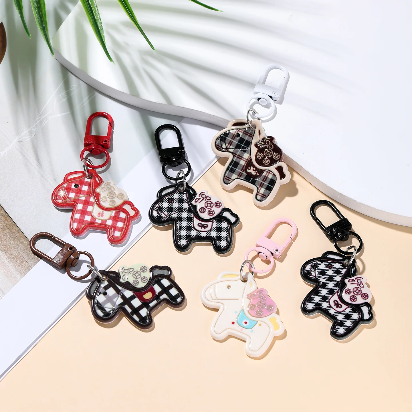 1pc Classic Plaid Pony Horse Foal Keychain Acrylic Cartoon Animal Car Keyring Bag Charm Accessories Gift For DIY Jewelry Making
1pc Classic Plaid Pony Horse Foal Keychain Acrylic Cartoon Animal Car Keyring Bag Charm Accessories Gift For DIY Jewelry Making
