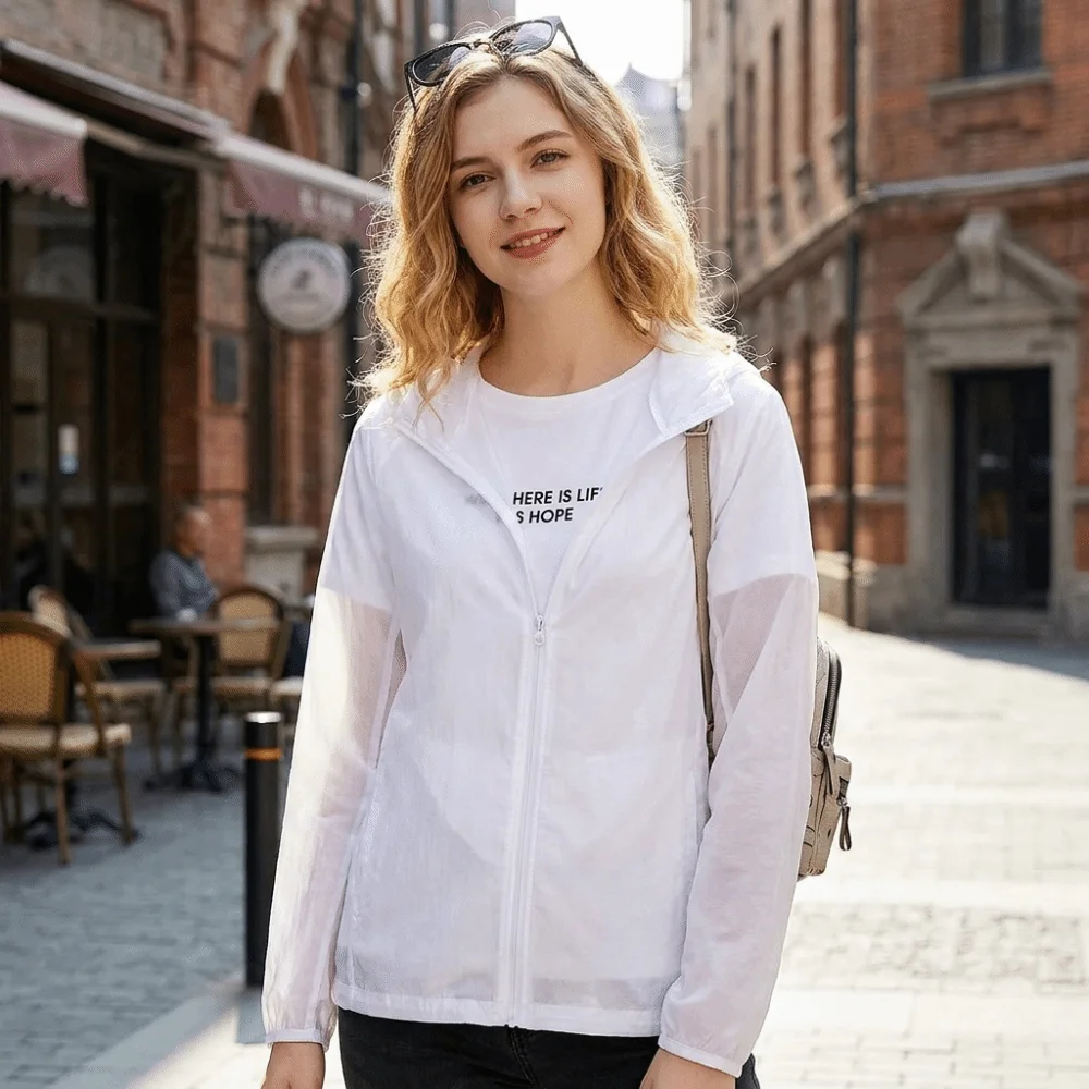 Mountaineering Thin Sunscreen Coat Solid Color Breathable UV Protection Jacket Lightweight Outdoor Hooded Jacket Women
Mountaineering Thin Sunscreen Coat Solid Color Breathable UV Protection Jacket Lightweight Outdoor Hooded Jacket Women