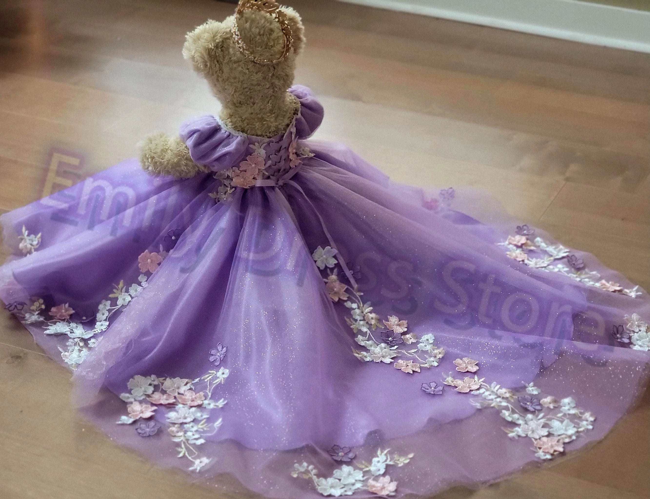 Customized Purple Flower Girl Dresses For Wedding Lace Applique Elegant Baby Kids Birthday Party First Communion Ball Gown
Customized Purple Flower Girl Dresses For Wedding Lace Applique Elegant Baby Kids Birthday Party First Communion Ball Gown