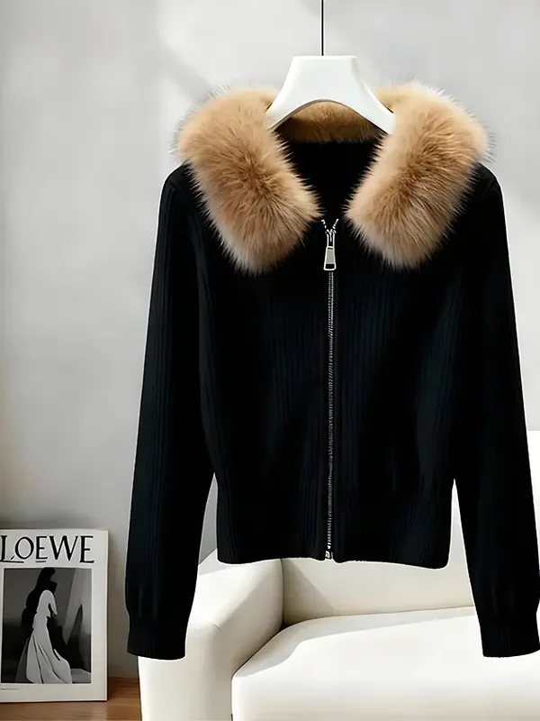 Корейский женский вязаный кардиган-пальто с меховым воротником, повседневный свободный крой, мягкий однотонный, осень-зима, новинка
Корейский женский вязаный кардиган-пальто с меховым воротником, повседневный свободный крой, мягкий однотонный, осень-зима, новинка