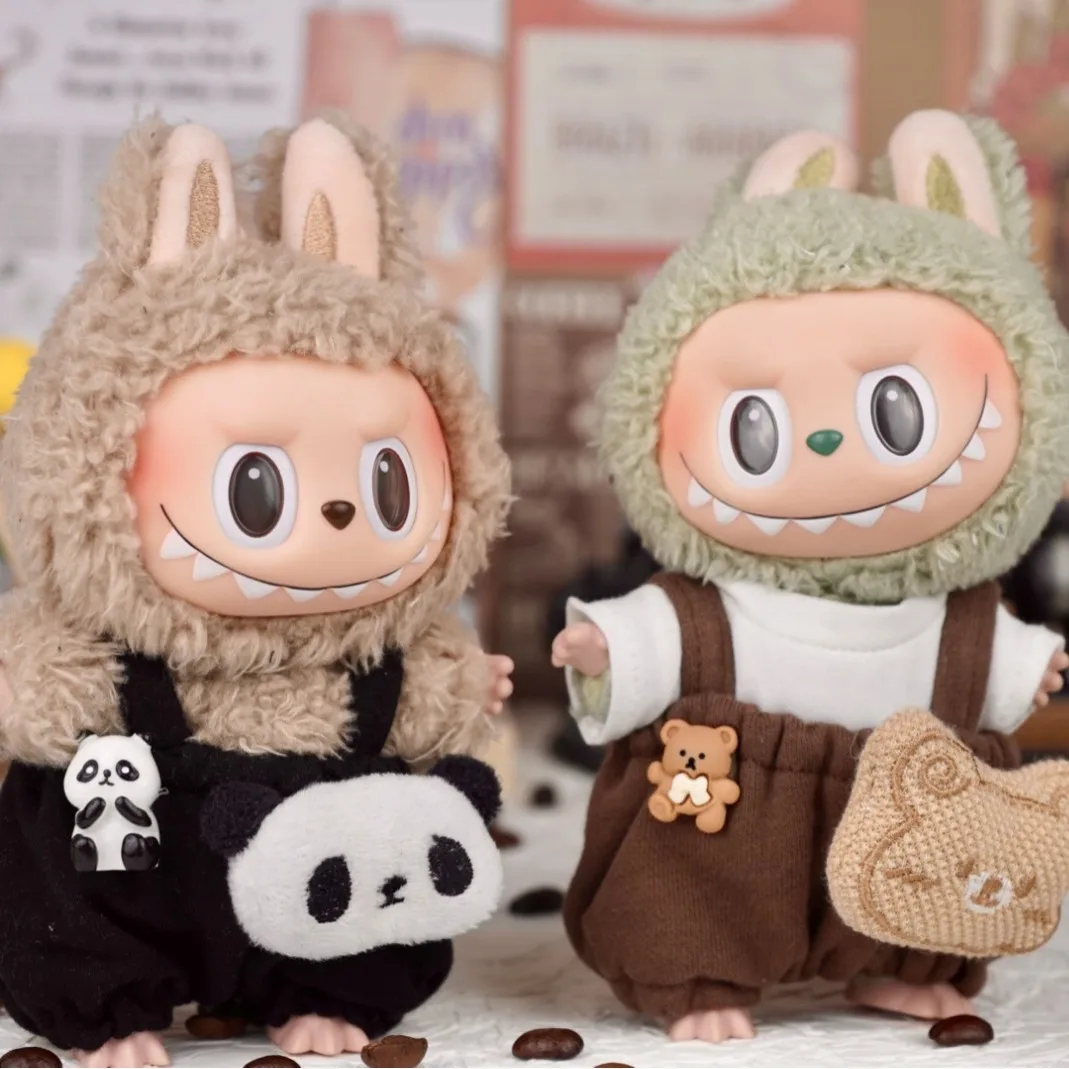17cm V1V2 Labubu clothes Bear overalls set Labubu Sitting Party Doll plush keychains clothing outfit Cute accessories
17cm V1V2 Labubu clothes Bear overalls set Labubu Sitting Party Doll plush keychains clothing outfit Cute accessories