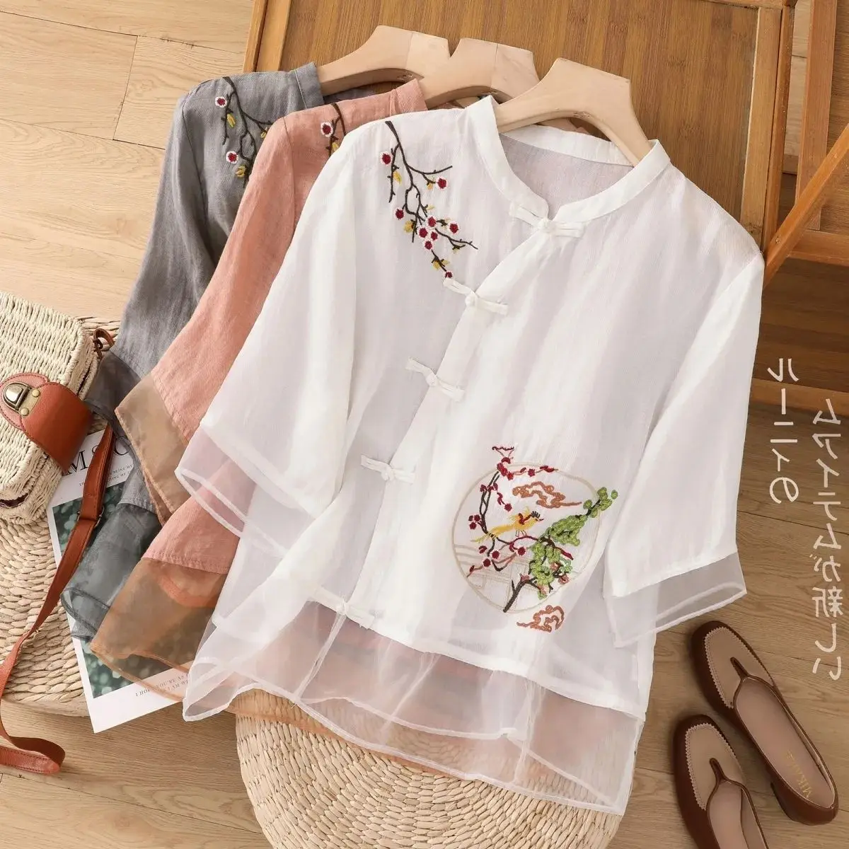 Элегантная хлопково-льняная рубашка, повседневная летняя женская рубашка в стиле ретро с круглым вырезом и коротким рукавом, однотонный пуловер, модная уличная блузка с цветочным принтом A96 
Элегантная хлопково-льняная рубашка, повседневная летняя женская рубашка в стиле ретро с круглым вырезом и коротким рукавом, однотонный пуловер, модная уличная блузка с цветочным принтом A96