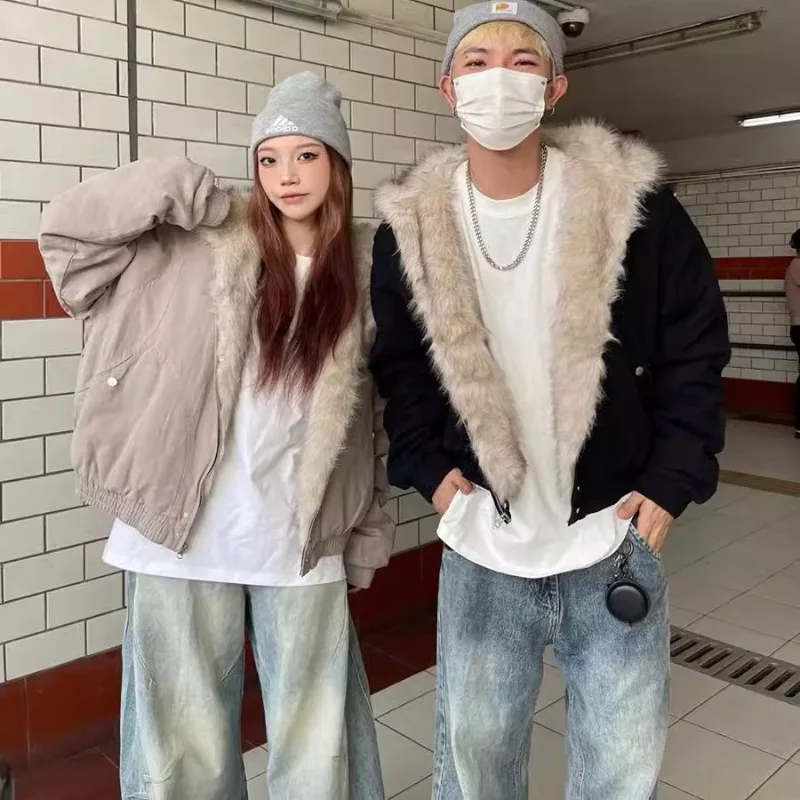 Зимняя хлопковая куртка с капюшоном и шерстяным воротником для мужчин, ретро, американский стиль, свободное плюшевое и плотное хлопковое пальто, мужская одежда
Зимняя хлопковая куртка с капюшоном и шерстяным воротником для мужчин, ретро, американский стиль, свободное плюшевое и плотное хлопковое пальто, мужская одежда