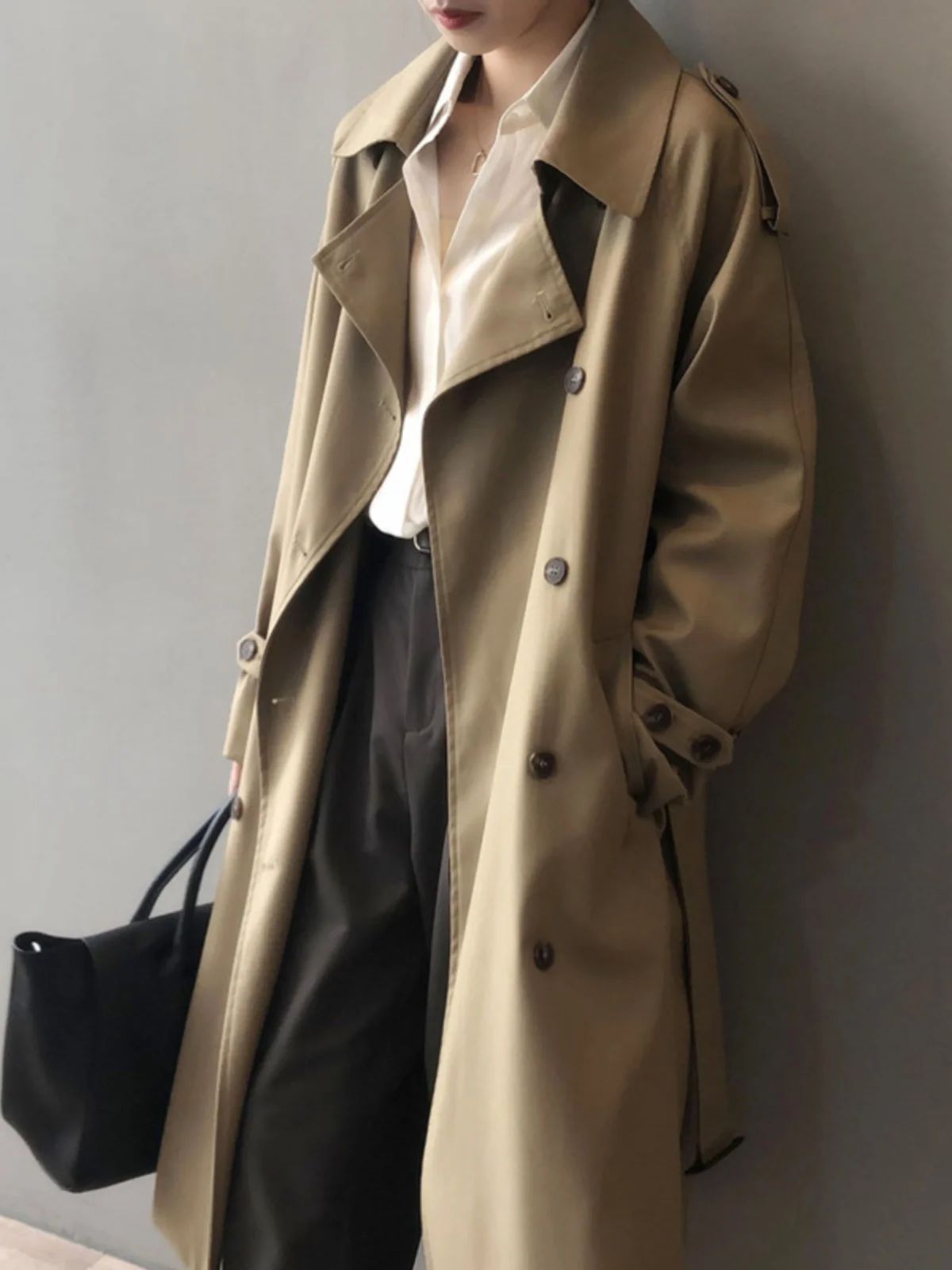 Elegant British Style Women's Mid-Length Coat Double-Breasted Design Casual Drapey Outerwear Comfortable Commute Polyester Fiber
Elegant British Style Women's Mid-Length Coat Double-Breasted Design Casual Drapey Outerwear Comfortable Commute Polyester Fiber