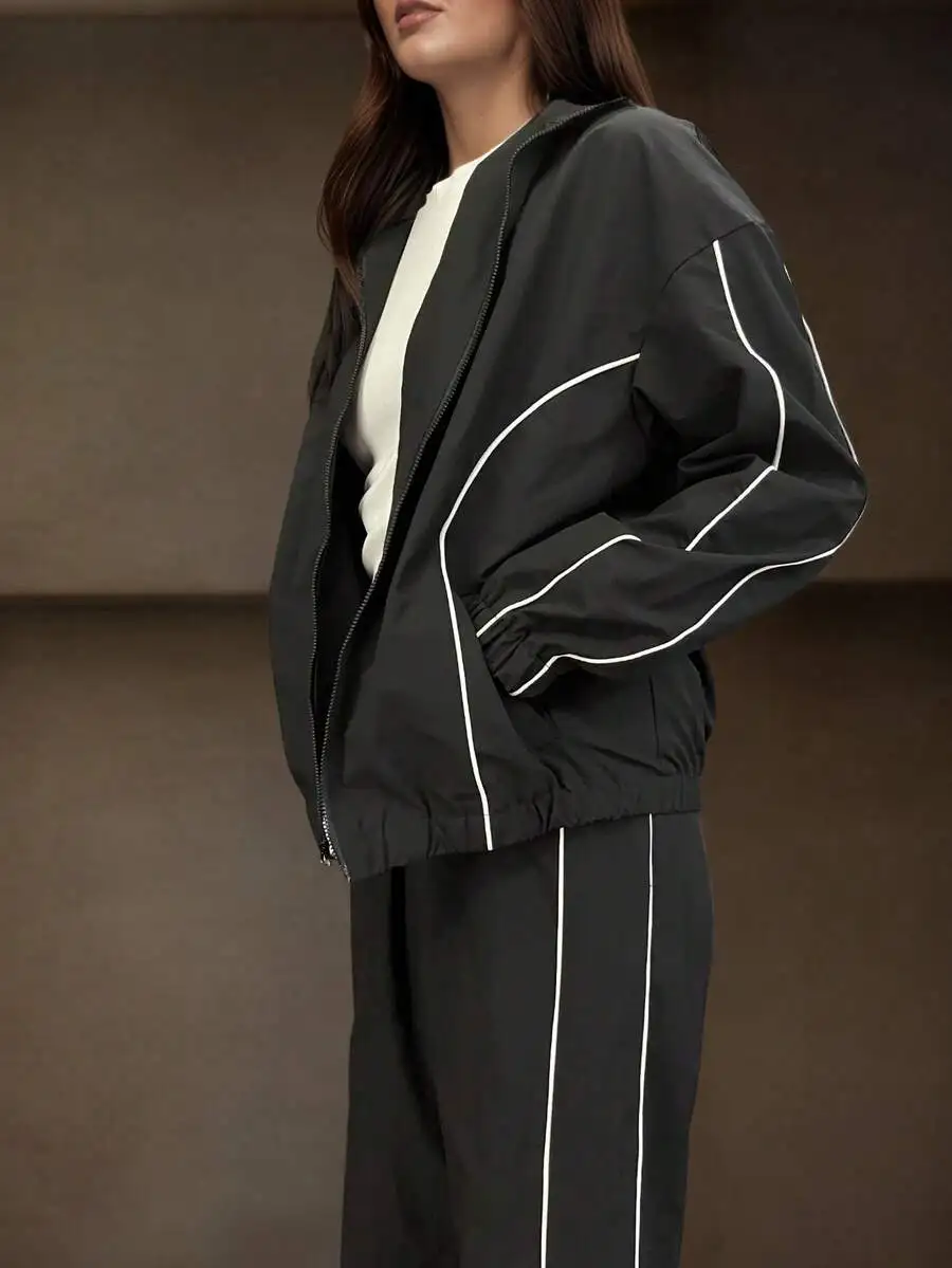 Womens Black Zip-Up Sports Tracksuit Set For Running Outdoor Hiking Fitness
Womens Black Zip-Up Sports Tracksuit Set For Running Outdoor Hiking Fitness