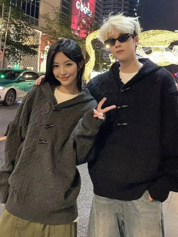 Casual Knitted Sweater with Button Design for Men And Women in Pure Color Loose Fit Heavyweight Winter Faion Polyester Fiber
Casual Knitted Sweater with Button Design for Men And Women in Pure Color Loose Fit Heavyweight Winter Faion Polyester Fiber