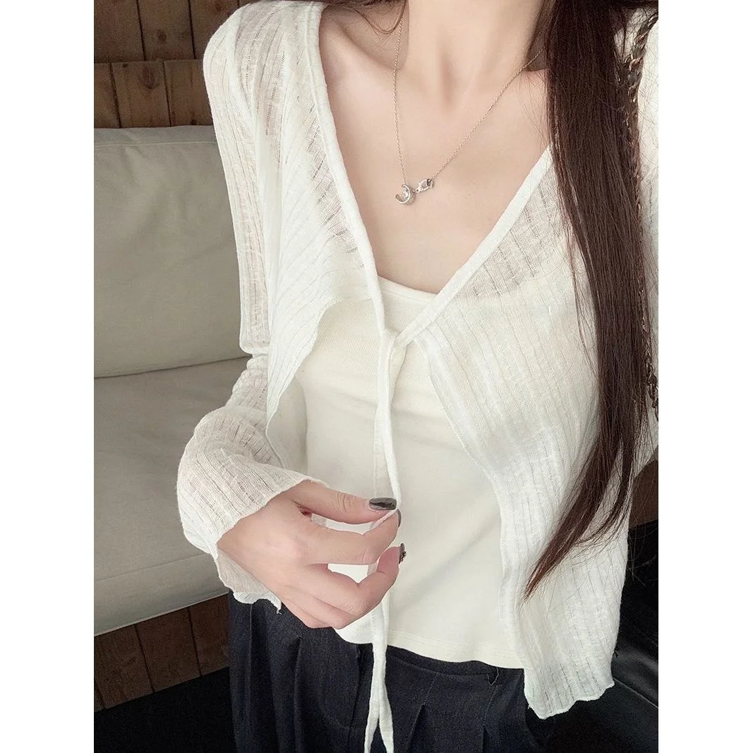 Ultra-Fairy Summer Air Conditioner Cover up Thin Knitted Shawl Shoulder T-Shirt Open Cardigan Women's Loose Fit Long Sleeve
Ultra-Fairy Summer Air Conditioner Cover up Thin Knitted Shawl Shoulder T-Shirt Open Cardigan Women's Loose Fit Long Sleeve