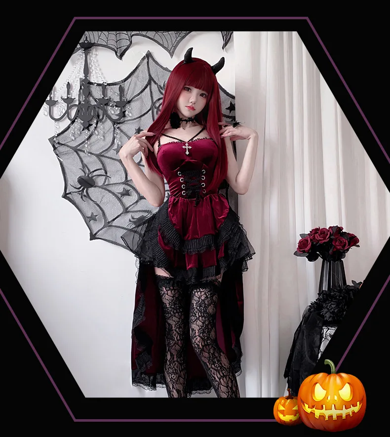 Vintage Dark Gothic Halloween Sexy Lace Dovetail Halter Dress 2025 New Retro Dovetail Witch Demon Vampire Ghost Bridal Dresses
Vintage Dark Gothic Halloween Sexy Lace Dovetail Halter Dress 2025 New Retro Dovetail Witch Demon Vampire Ghost Bridal Dresses
