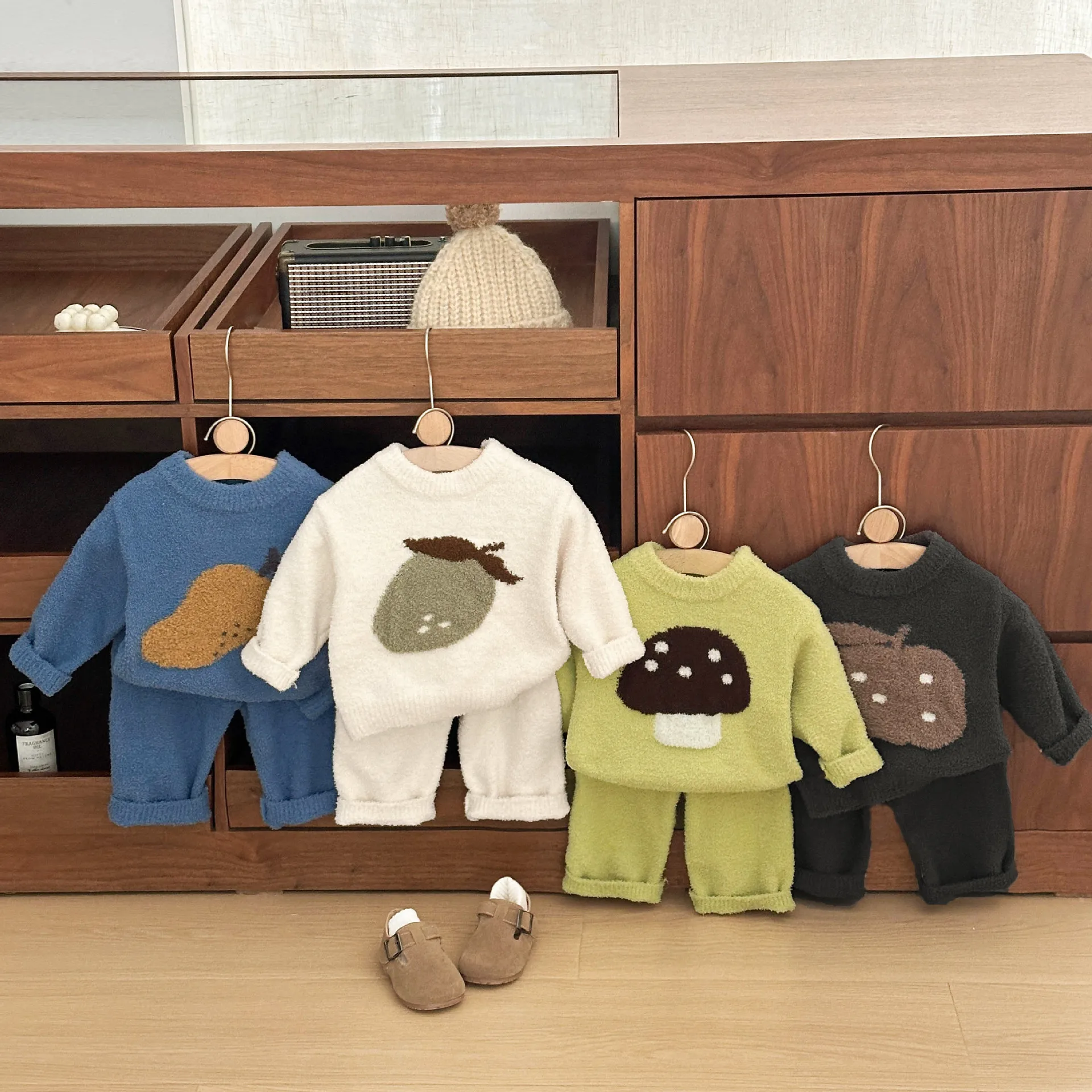 2025 Winter New Baby Fleece Warm Home Clothes Set Boys Cute Cartoon Pajamas 2pcs Suit Infant Toddler Plus Velvet Thick Outfits
2025 Winter New Baby Fleece Warm Home Clothes Set Boys Cute Cartoon Pajamas 2pcs Suit Infant Toddler Plus Velvet Thick Outfits