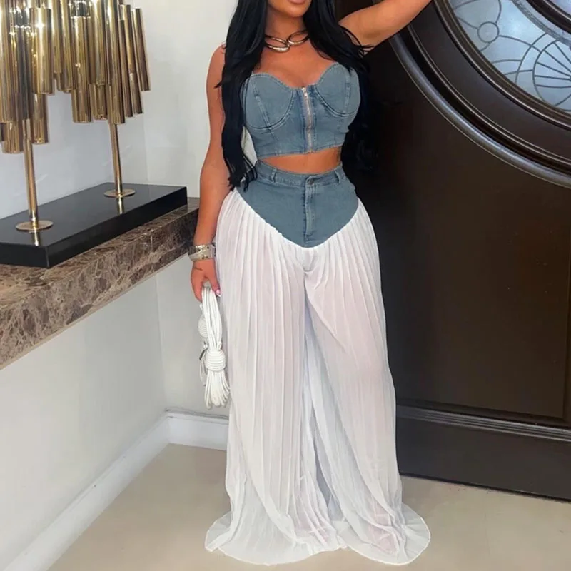 Doyerl Patchwork Denim 2 Piece Sets Women Outfit Birthday Club Party Camisole Strapless Crop Top and Pleated Loose Pants Set
Doyerl Patchwork Denim 2 Piece Sets Women Outfit Birthday Club Party Camisole Strapless Crop Top and Pleated Loose Pants Set