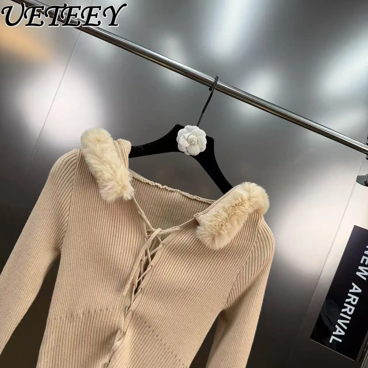 Furry Collar Lace-Up Knitted Sweater Spring and Autumn New Soft Cozy Pure Desire Style Slim Fit Design Hooded Short Top Pullover
Furry Collar Lace-Up Knitted Sweater Spring and Autumn New Soft Cozy Pure Desire Style Slim Fit Design Hooded Short Top Pullover