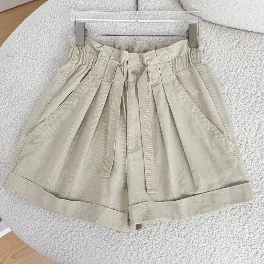 High quality summer new product women's drawstring high waist A-line wide leg shorts casual versatile shorts
High quality summer new product women's drawstring high waist A-line wide leg shorts casual versatile shorts