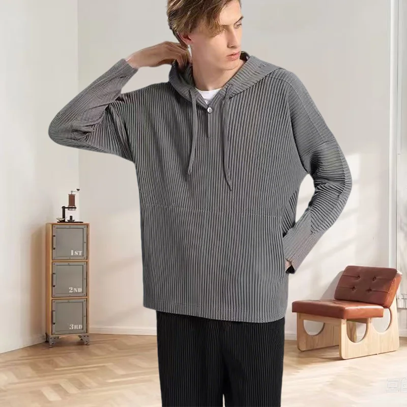 Оригинальный плиссированный свитер Miyake, мужской складной свитер весна-лето 2025 года, с капюшоном и длинными рукавами, однотонная свободная повседневная плиссированная куртка
Оригинальный плиссированный свитер Miyake, мужской складной свитер весна-лето 2025 года, с капюшоном и длинными рукавами, однотонная свободная повседневная плиссированная куртка