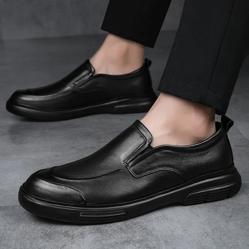 Italian Brand Men's Genuine Leather Shoes Thick Sole Wear-resistant Lace Up Loafers Fashionable Versatile Men's Oxford Shoes
Italian Brand Men's Genuine Leather Shoes Thick Sole Wear-resistant Lace Up Loafers Fashionable Versatile Men's Oxford Shoes