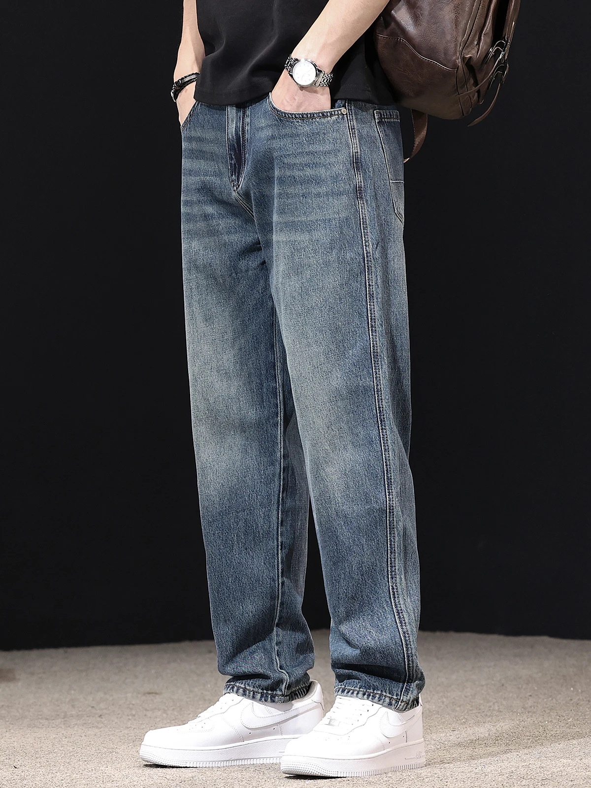 Мужские джинсы в американском стиле ретро, свободные прямые повседневные длинные брюки, модные универсальные джинсы с конусом, весна-осень, новинка Sle
Мужские джинсы в американском стиле ретро, свободные прямые повседневные длинные брюки, модные универсальные джинсы с конусом, весна-осень, новинка Sle