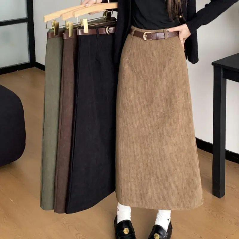 Women's Half Skirt Autumn Winter Corduroy Retro Fashion A-Line Skirt High Waist Solid Color Girl Mid-Length Straight Tube Skirt
Women's Half Skirt Autumn Winter Corduroy Retro Fashion A-Line Skirt High Waist Solid Color Girl Mid-Length Straight Tube Skirt