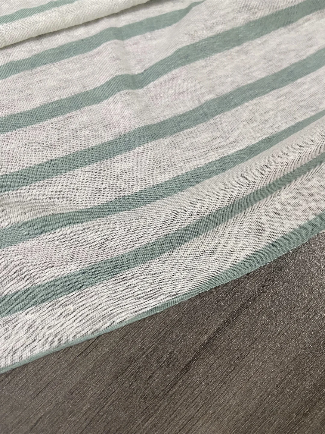 Lightweight Knitted Linen T-shirt Cool And Breathable Fabric Striped Pattern Home Decor Fabric Sponge Pad DIY
Lightweight Knitted Linen T-shirt Cool And Breathable Fabric Striped Pattern Home Decor Fabric Sponge Pad DIY