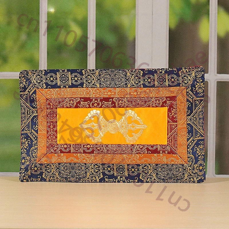 Изысканный тканевый коврик-подушка для поклонения Будде, 40 см, с изображением Ваджры
Изысканный тканевый коврик-подушка для поклонения Будде, 40 см, с изображением Ваджры