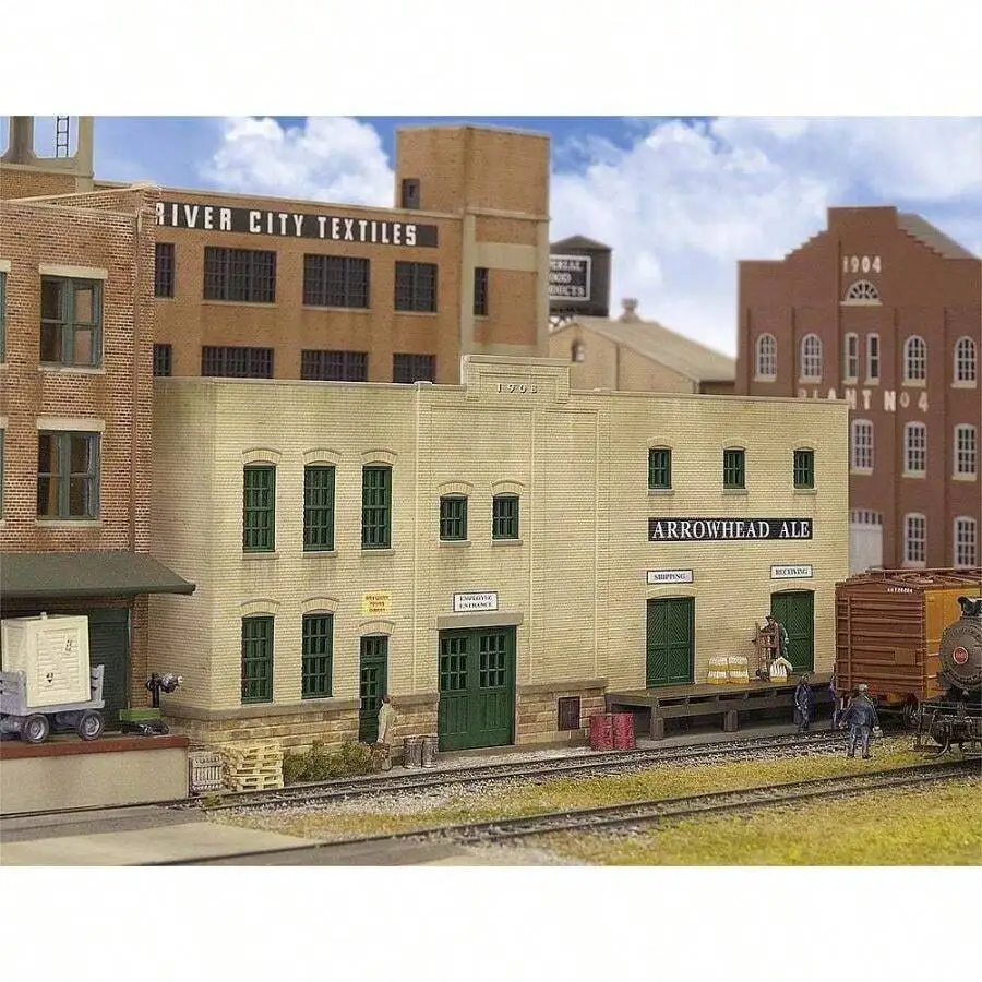 HO Scale Model Railroad Building Kit Arrowhead Ale Brewery
HO Scale Model Railroad Building Kit Arrowhead Ale Brewery