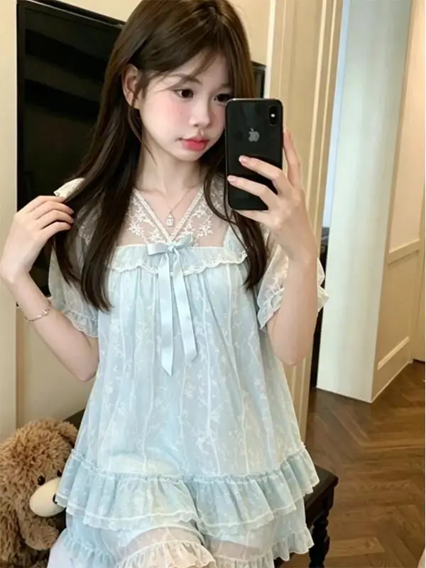 plus Size Princess Style Lace Nightgown Women's Summer Home Clothes Set with Chest Pad Casual Loose Fit V-Neck Short Sleeve
plus Size Princess Style Lace Nightgown Women's Summer Home Clothes Set with Chest Pad Casual Loose Fit V-Neck Short Sleeve