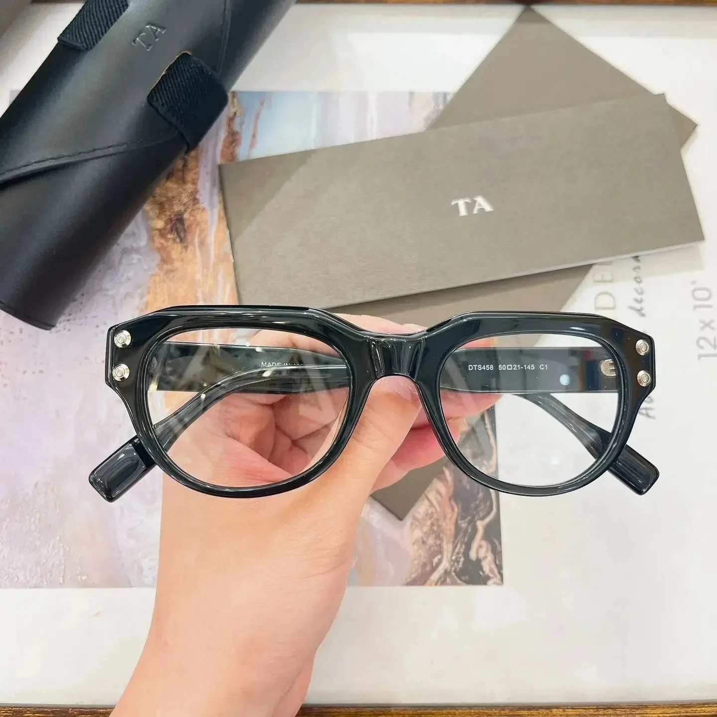 Оригинальные мужские солнцезащитные очки для LIANGCHENDIT DT DTS458, ацетатная оправа UV400, прозрачные линзы, модные мужские солнцезащитные очки для отдыха, деловые женские очки для пар
Оригинальные мужские солнцезащитные очки для LIANGCHENDIT DT DTS458, ацетатная оправа UV400, прозрачные линзы, модные мужские солнцезащитные очки для отдыха, деловые женские очки для пар