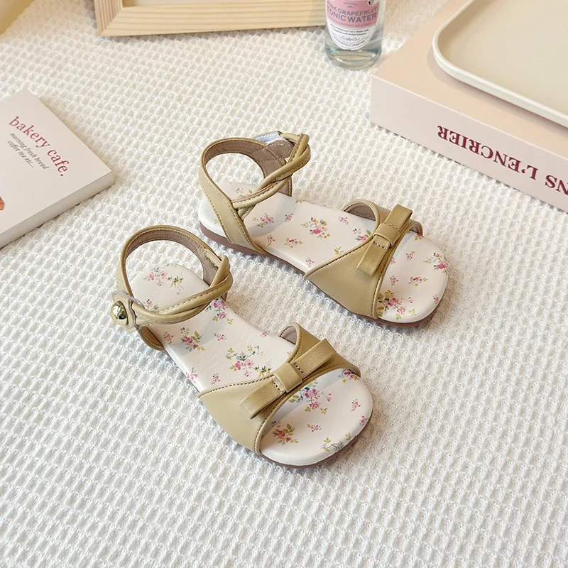 2025 Children Sandals for Girls Summer New Fashion Korean Style Soft Anti-slippery Versatile Open-toe Princess Sweet Beach Shoes
2025 Children Sandals for Girls Summer New Fashion Korean Style Soft Anti-slippery Versatile Open-toe Princess Sweet Beach Shoes