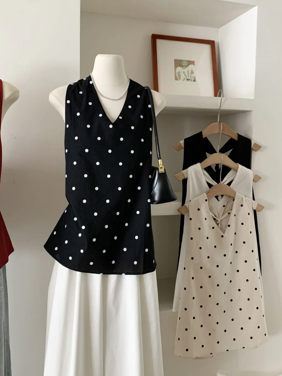 Wedbleser Commuting Simplicity Dot Backless Fried Dough Twists Vest Women 2025 Summer Loose Thin Versatile Sleeveless Top
Wedbleser Commuting Simplicity Dot Backless Fried Dough Twists Vest Women 2025 Summer Loose Thin Versatile Sleeveless Top
