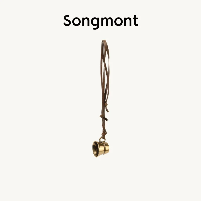 New Chinese style worry free cup bag pendant accessory designer's new item for autumn and winter 2026
New Chinese style worry free cup bag pendant accessory designer's new item for autumn and winter 2026