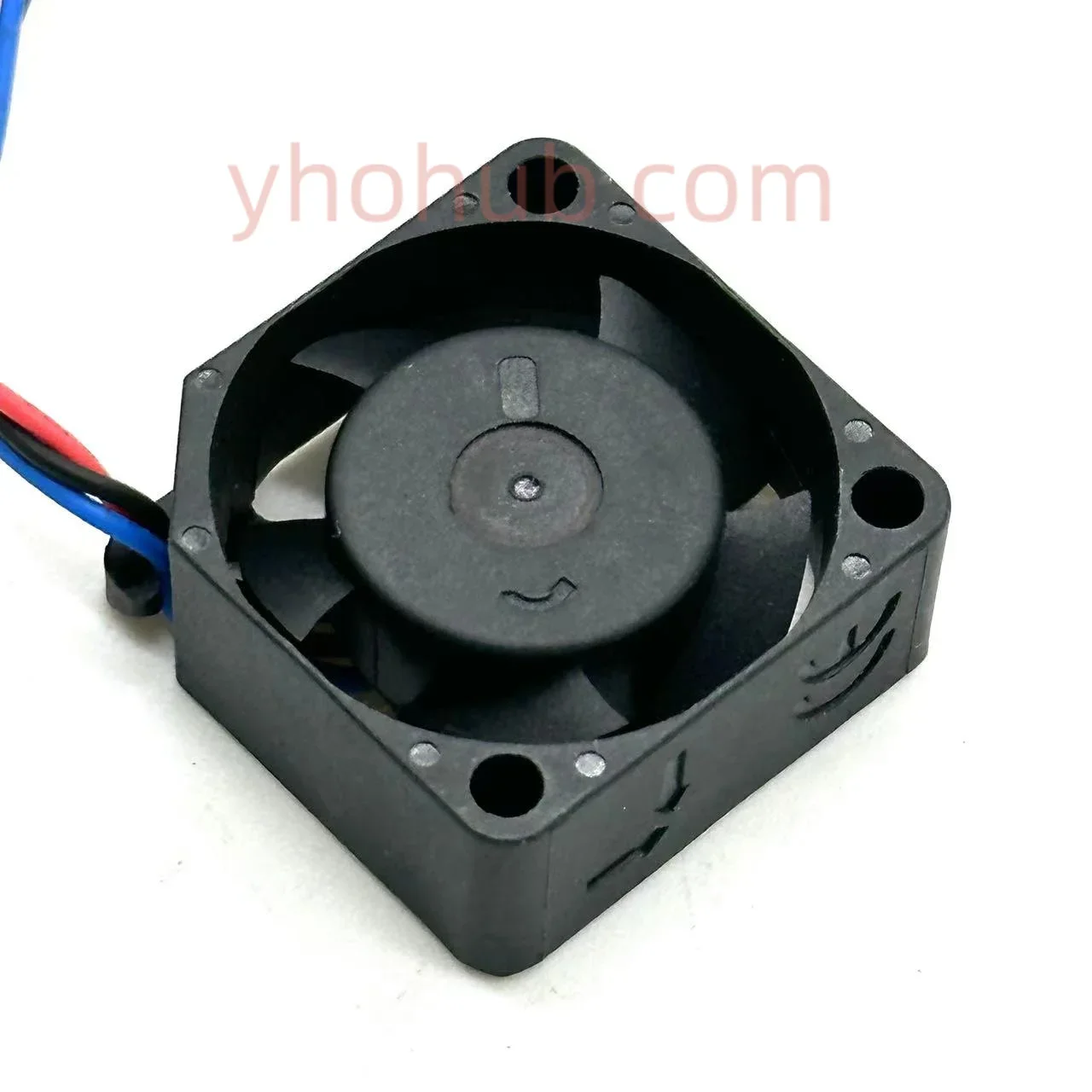 SUNON AF25100V4-1Q010-GB9 DC 5 В 0,15 Вт 25x25x10 мм 3-проводной охлаждающий вентилятор для сервера
SUNON AF25100V4-1Q010-GB9 DC 5 В 0,15 Вт 25x25x10 мм 3-проводной охлаждающий вентилятор для сервера