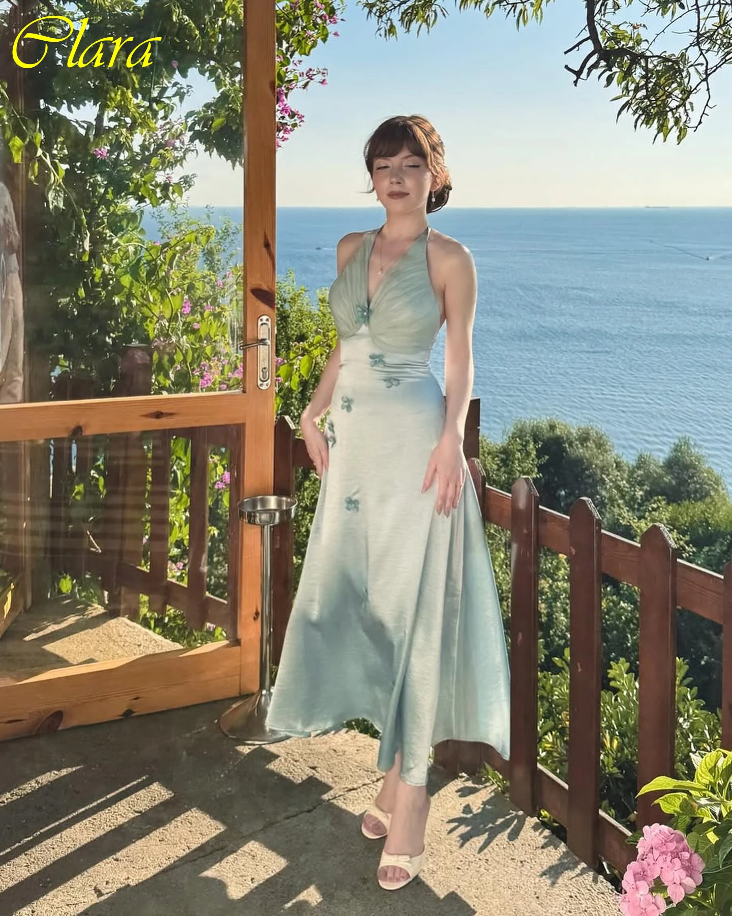 Customized A-Line Halter Elegant Formal Evening Dress Fashion Delicate Celebrity Gowns High Quality Temperament Party Dress
Customized A-Line Halter Elegant Formal Evening Dress Fashion Delicate Celebrity Gowns High Quality Temperament Party Dress