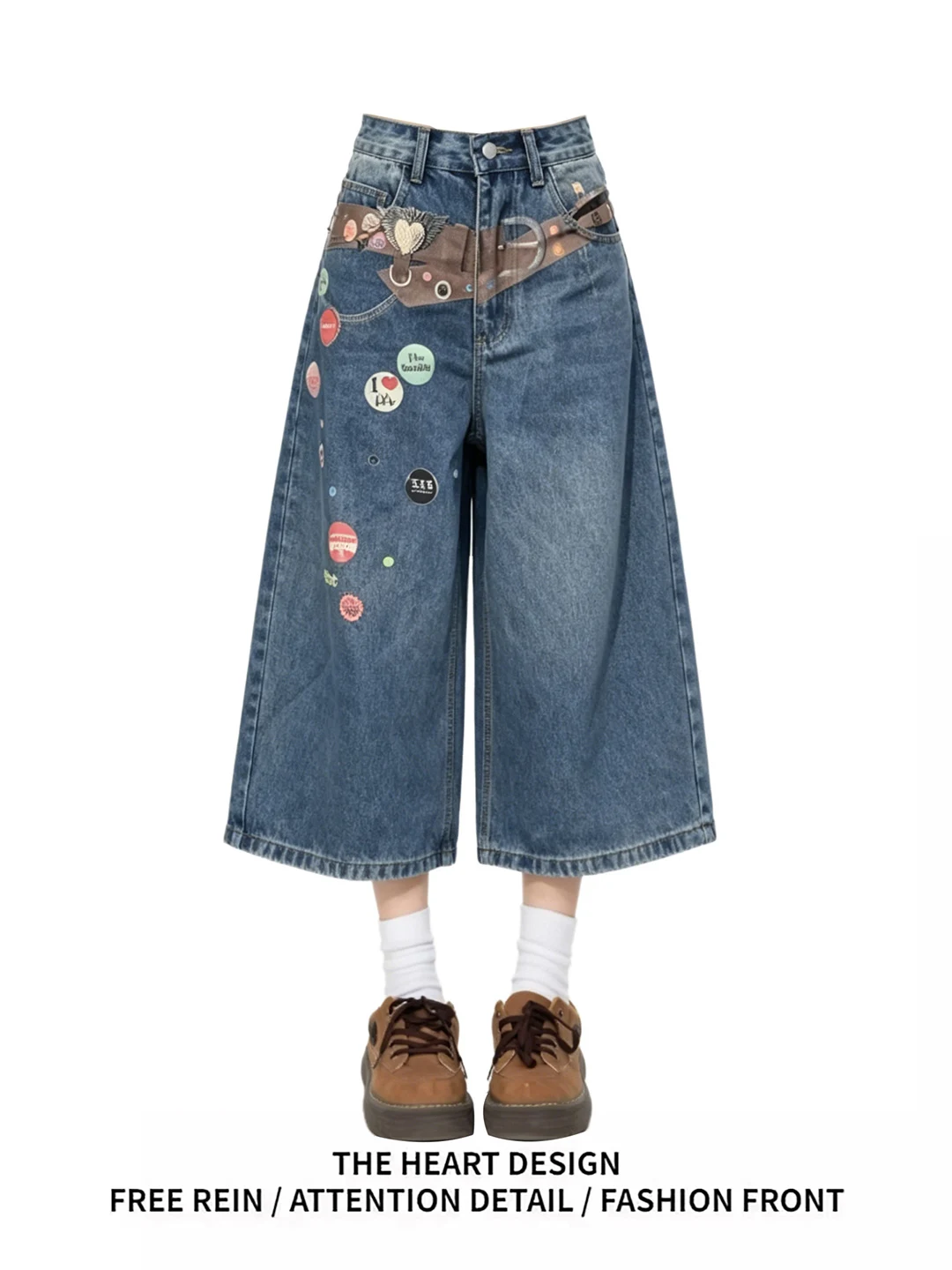 Retro American Badge Printed High Waist Wide Leg Jeans Women's Design Loose Straight Cut Shorts Casual Comfortable Blue Denim
Retro American Badge Printed High Waist Wide Leg Jeans Women's Design Loose Straight Cut Shorts Casual Comfortable Blue Denim