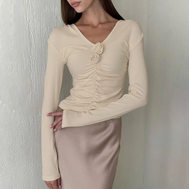 Women's 2024 Rose Decor Sweet French Knitted Slim Long Sleeve T-shirt Temperament Commuting Spring Woman V-neck Elegant Top
Women's 2024 Rose Decor Sweet French Knitted Slim Long Sleeve T-shirt Temperament Commuting Spring Woman V-neck Elegant Top