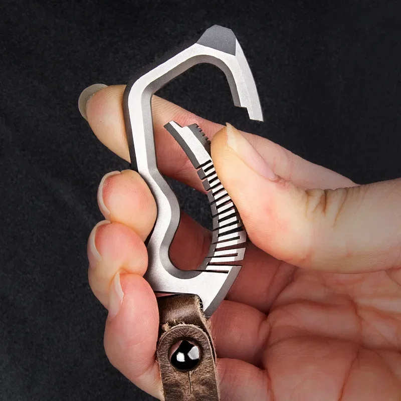 High Quality Titanium Alloy Keychain Multi-function Car Key Case Pendant Crowbar Outdoor EDC Tool
High Quality Titanium Alloy Keychain Multi-function Car Key Case Pendant Crowbar Outdoor EDC Tool