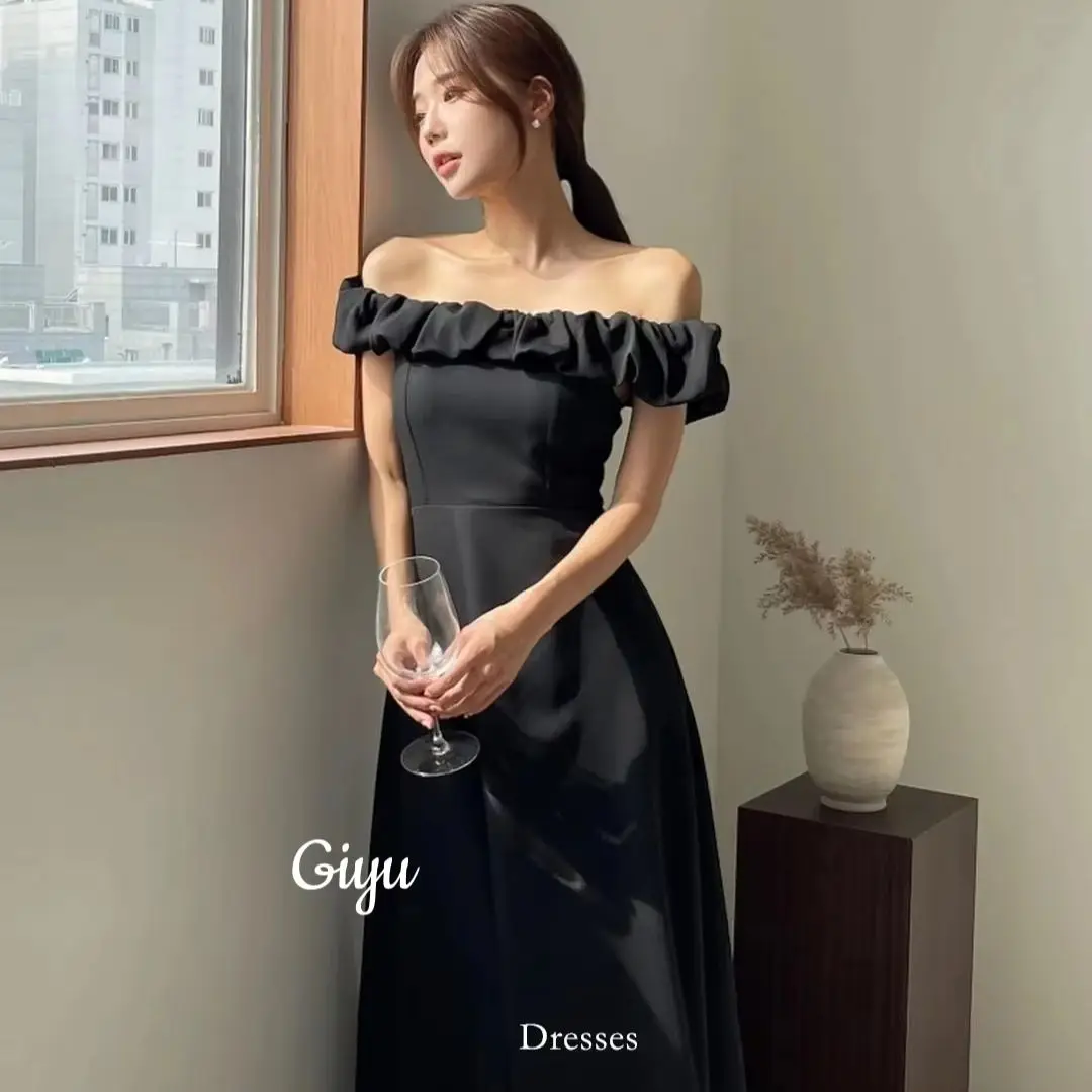 Giyu Floor Length Black Evening Party Dresses Korea Satin Off the Shoulder Ruffles Wedding Women Formal Gowns Event Prom Gowns
Giyu Floor Length Black Evening Party Dresses Korea Satin Off the Shoulder Ruffles Wedding Women Formal Gowns Event Prom Gowns