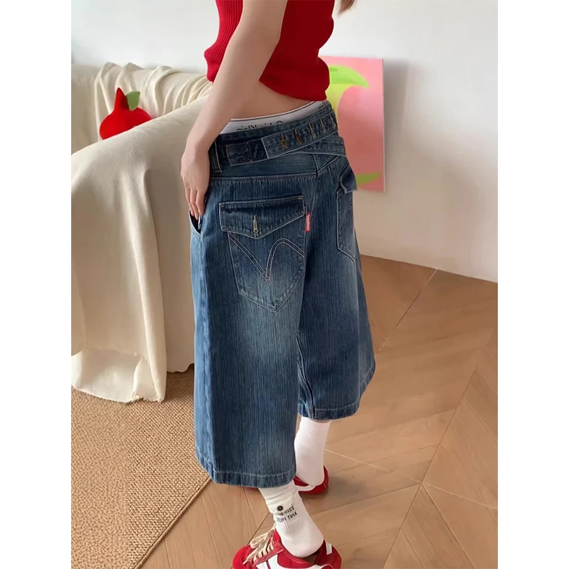 Women Vintage Blue Wide Leg Baggy Casual Denim Shorts High Waist Harajuku Aesthetic Loose Shorts Streetwear Punk Short Jeans
Women Vintage Blue Wide Leg Baggy Casual Denim Shorts High Waist Harajuku Aesthetic Loose Shorts Streetwear Punk Short Jeans