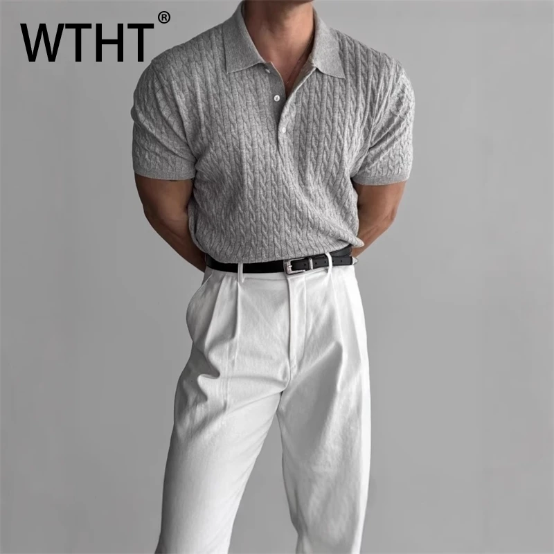 WTHT модные мужские однотонные повседневные футболки с текстурой пуговиц, модные новые летние тонкие топы с короткими рукавами и лацканами 2025, мужские 2A0891
WTHT модные мужские однотонные повседневные футболки с текстурой пуговиц, модные новые летние тонкие топы с короткими рукавами и лацканами 2025, мужские 2A0891