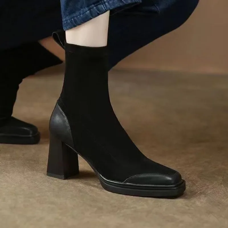 Black Fashion Women's Boots 2024 Thick Heel High Heel Boots Spliced Elastic Sleeve Versatile Women's Short Boots
Black Fashion Women's Boots 2024 Thick Heel High Heel Boots Spliced Elastic Sleeve Versatile Women's Short Boots