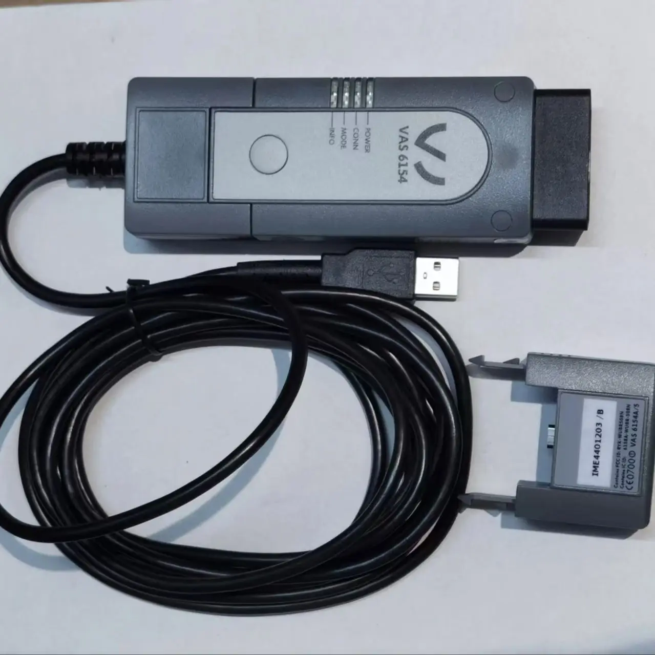 VAS6154A WIFI Supports the CAN FD and DoIP Protocols,ODIS23.1,for Volkswagen Audi Car Fault Diagnostic Scanner Instrument Tool
VAS6154A WIFI Supports the CAN FD and DoIP Protocols,ODIS23.1,for Volkswagen Audi Car Fault Diagnostic Scanner Instrument Tool