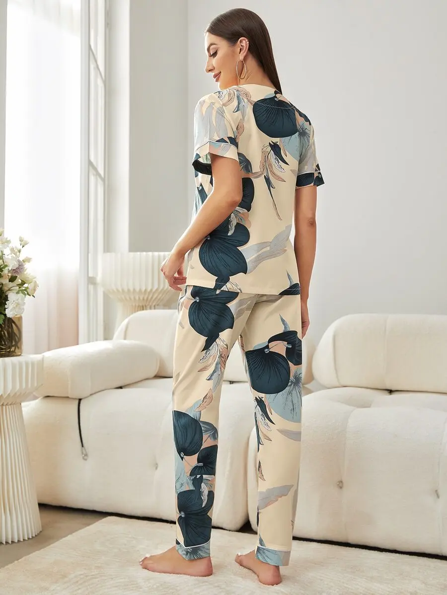 Floral Print Piping Trim Pajama Set For Women
Floral Print Piping Trim Pajama Set For Women