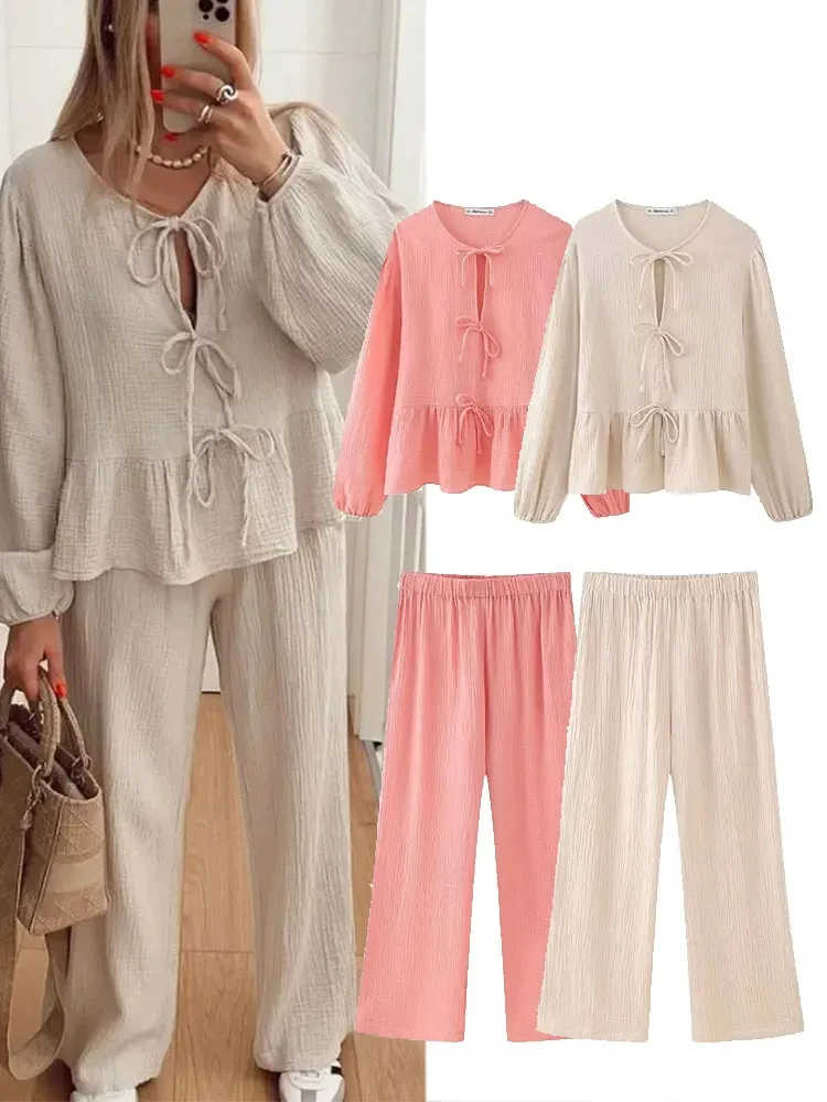 Loungewear Pijamas Women 2-piece Set Chic Bow Tie Decorated Long Sleeve Top + Elastic Waist Women's Pleated Pants Women Outfits
Loungewear Pijamas Women 2-piece Set Chic Bow Tie Decorated Long Sleeve Top + Elastic Waist Women's Pleated Pants Women Outfits