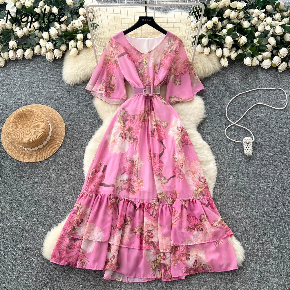 Neploe Advanced French Style V Neck Ruffles Femme Robe Lace Up Slim Waist Print Chiffon Vestido Elegant Ruffles Big Swing Dress
Neploe Advanced French Style V Neck Ruffles Femme Robe Lace Up Slim Waist Print Chiffon Vestido Elegant Ruffles Big Swing Dress