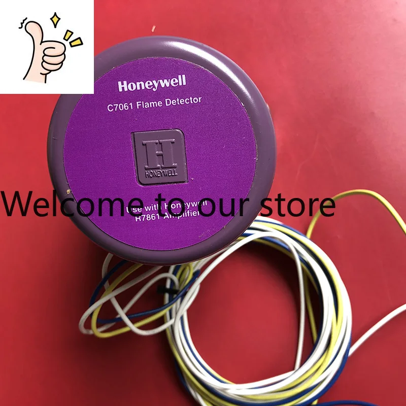 Honeywell C7061A1012 Self-inspection Ultraviolet Flame Detector Original And Genuine
Honeywell C7061A1012 Self-inspection Ultraviolet Flame Detector Original And Genuine
