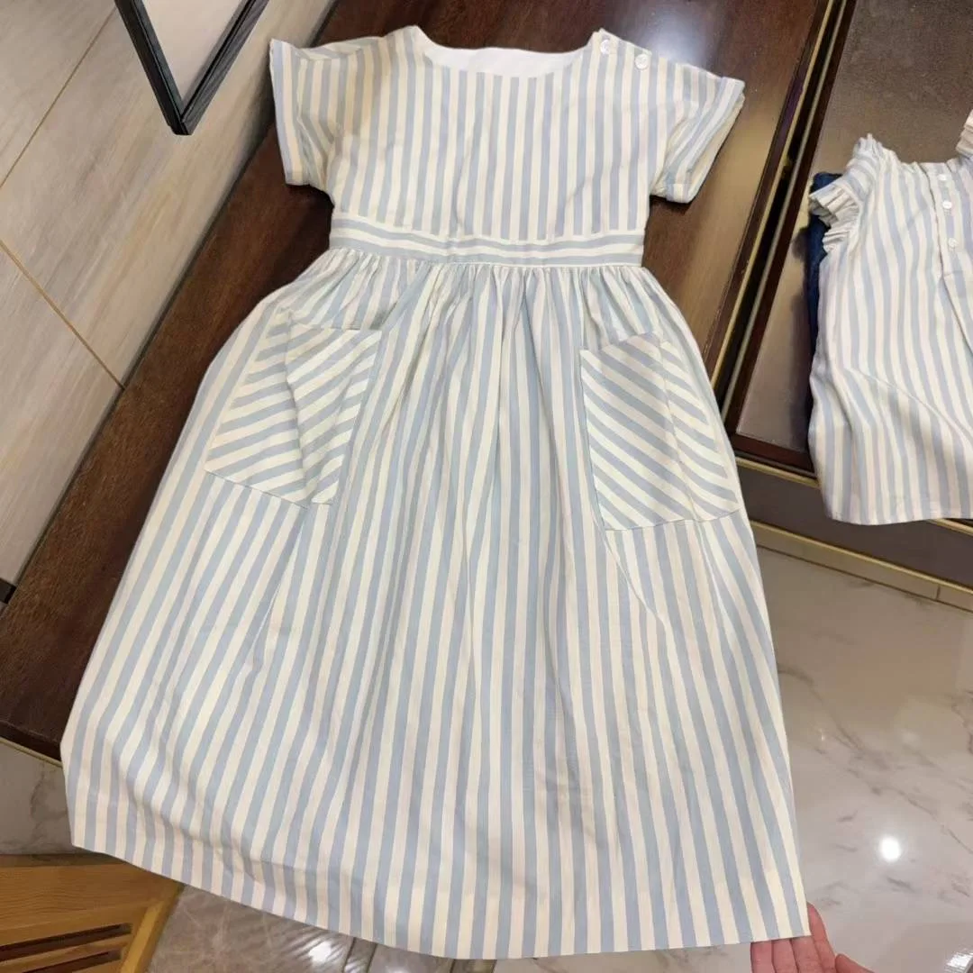 kids summer clothes Blue and white striped summer girls' short sleeved dress Fashionable backless princess dress
kids summer clothes Blue and white striped summer girls' short sleeved dress Fashionable backless princess dress