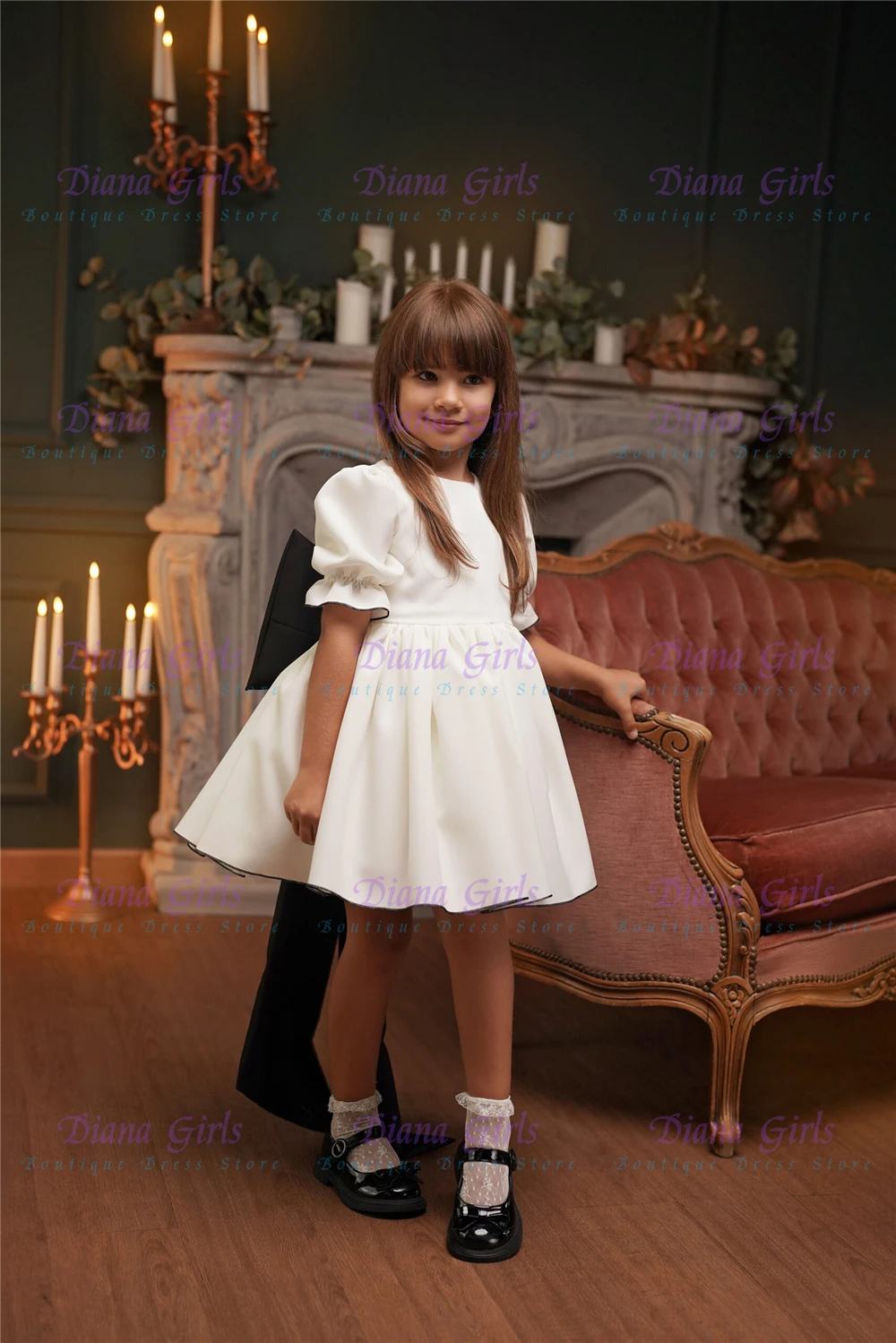 Lovely Flower Girl Dress White Satin Fluffy Knee Length with Exquisite Black Bow for Kids Wedding Birthday Party Evening Gowns
Lovely Flower Girl Dress White Satin Fluffy Knee Length with Exquisite Black Bow for Kids Wedding Birthday Party Evening Gowns